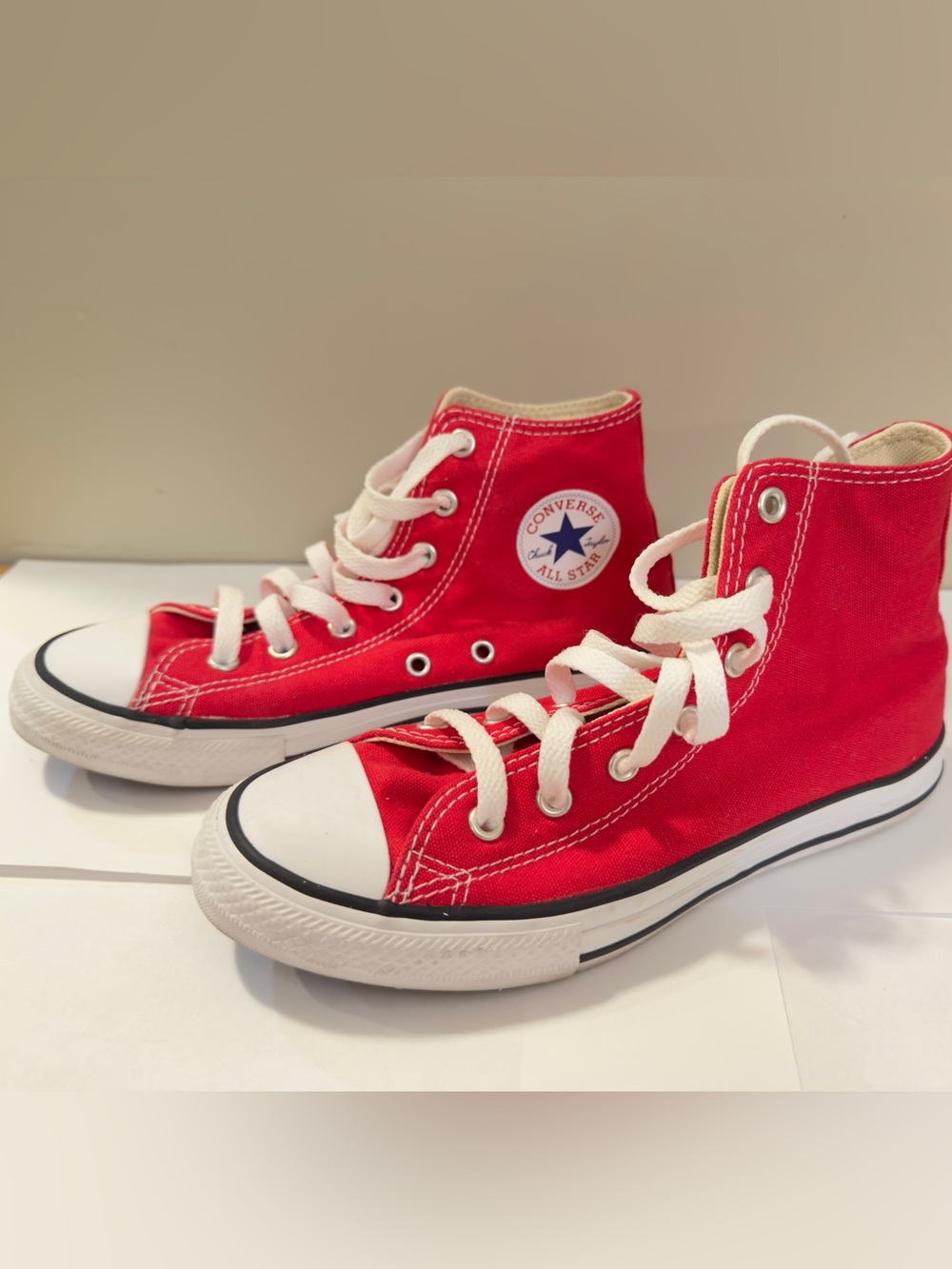 Converse Chuck Taylor All Star High Top Sneakers – Red/White – Kids